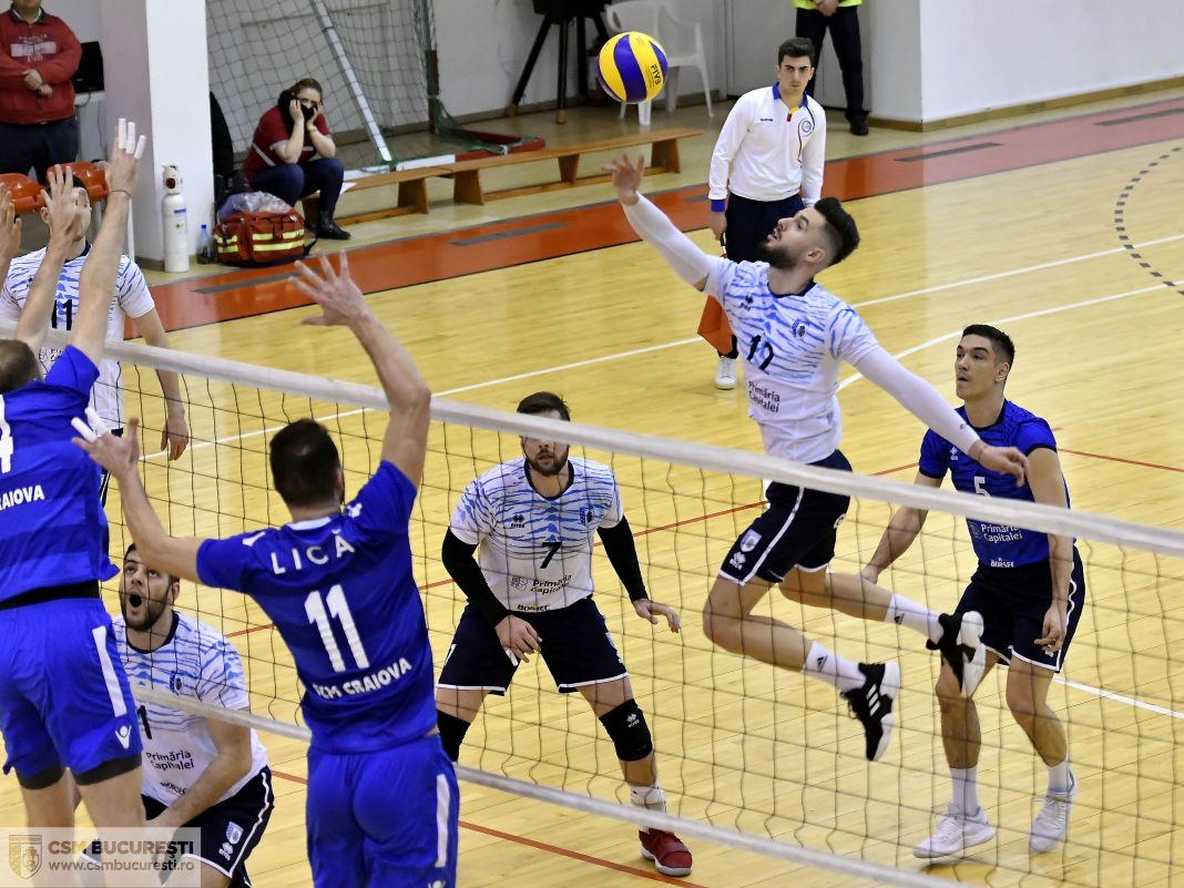 Volei (M): SCMU Craiova a revenit de la 0-2 și s-a impus în decisiv cu CSM București