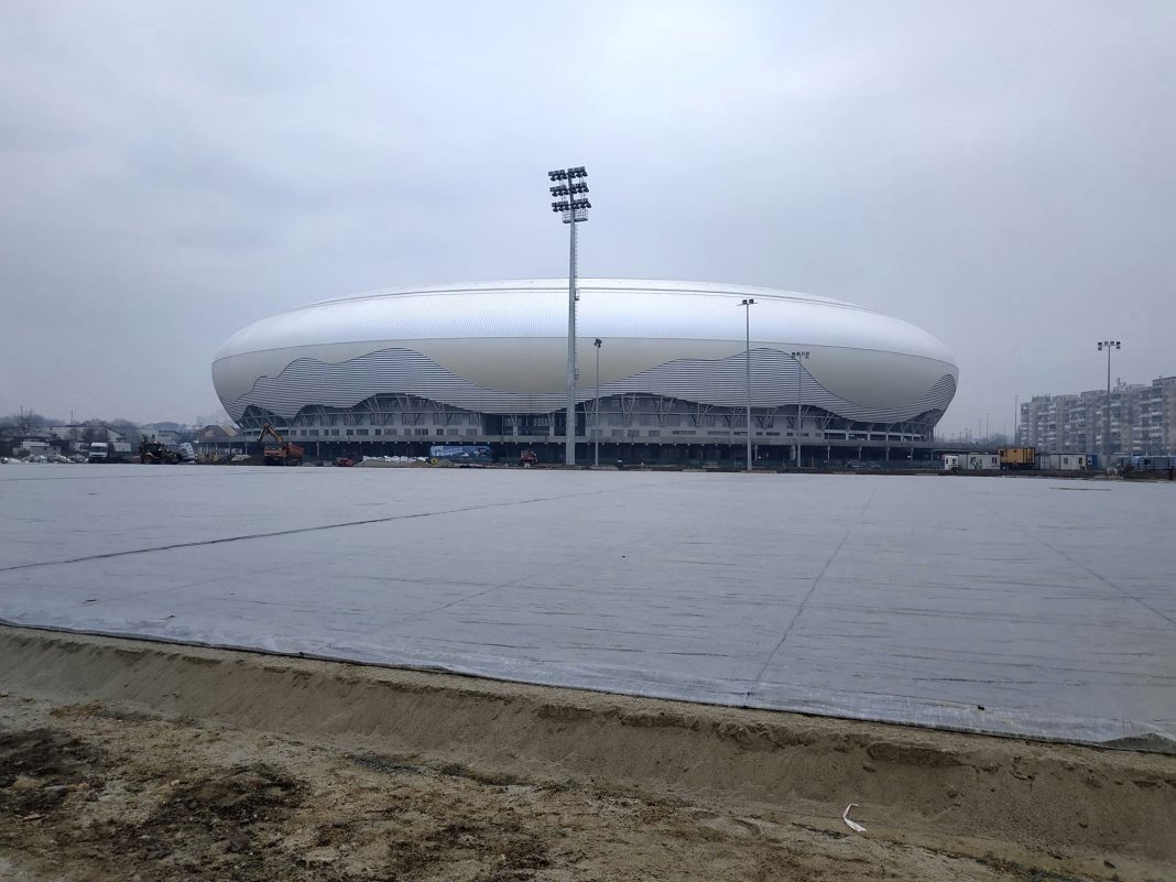 Atletism: Președintele FRA, în vizită pe șantierul stadionului de atletism din Craiova: „Aveți o bază sportivă cum nu am mai văzut, Nu știam că lucrările sunt așa de avansate”