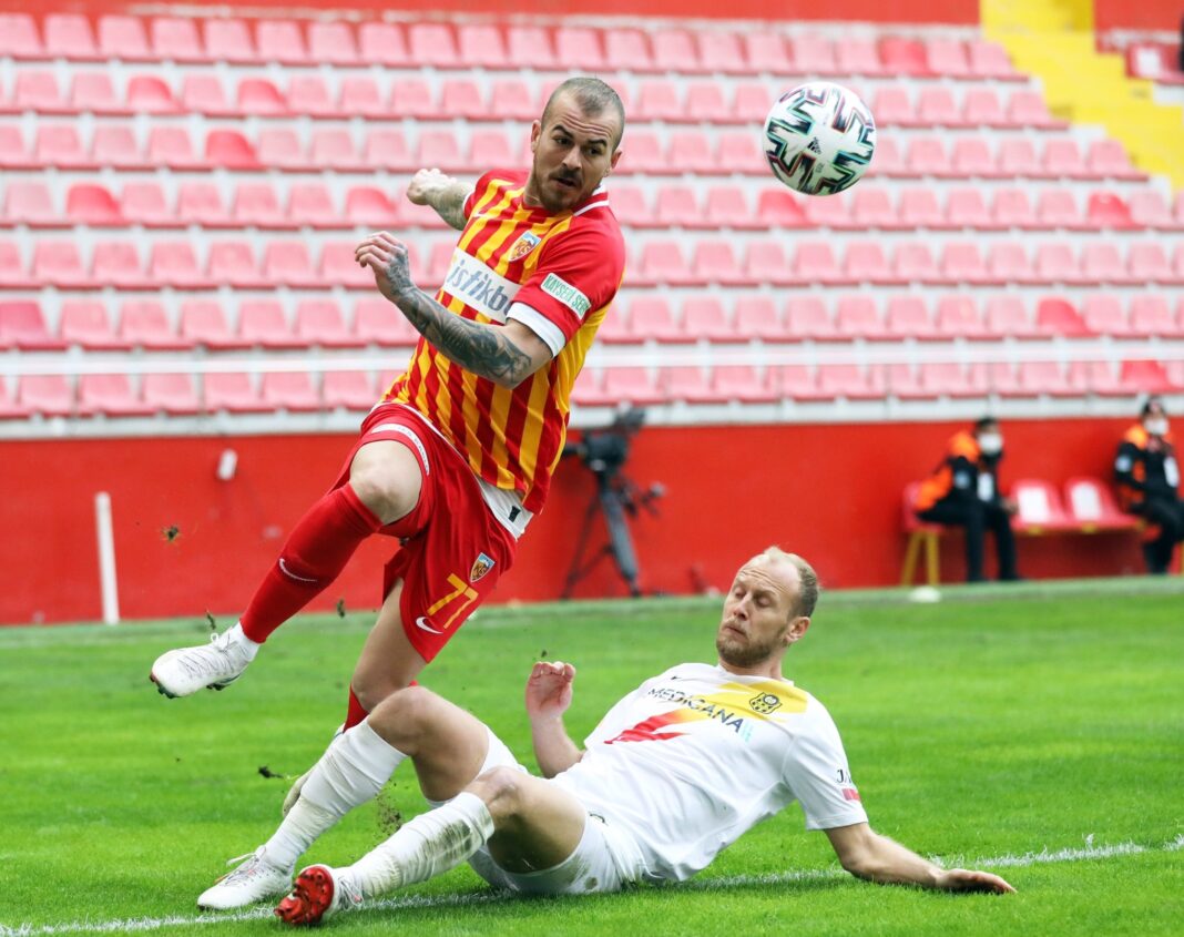 Stranieri: Kayserispor – Yeni Malatyaspor 1-0. Denis Alibec a ratat un penalty