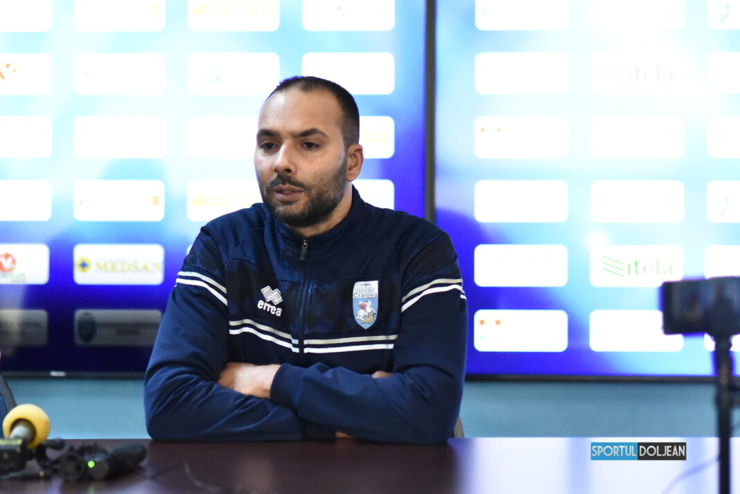 Volei: Voleibalistele de la SCM Universitatea Craiova joacă vineri la Voluntari. Lucian Zlotea a prefațat meciul din Ilfov