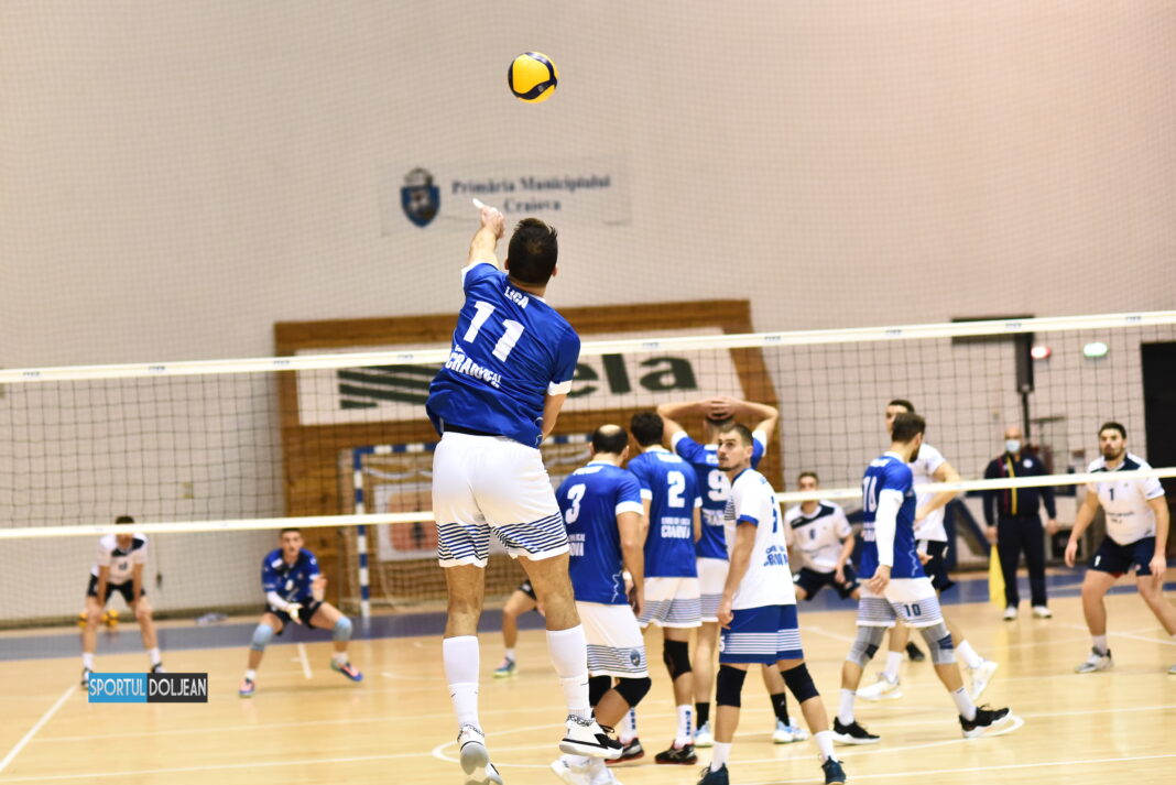 Volei: SCM Universitatea Craiova învinge în patru seturi la Dej