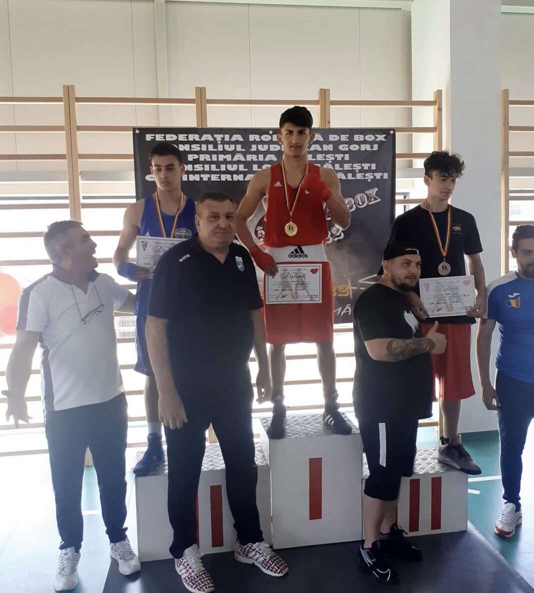 Box: Trei medalii au cucerit pugiliștii craioveni la Cupa României pentru tineret