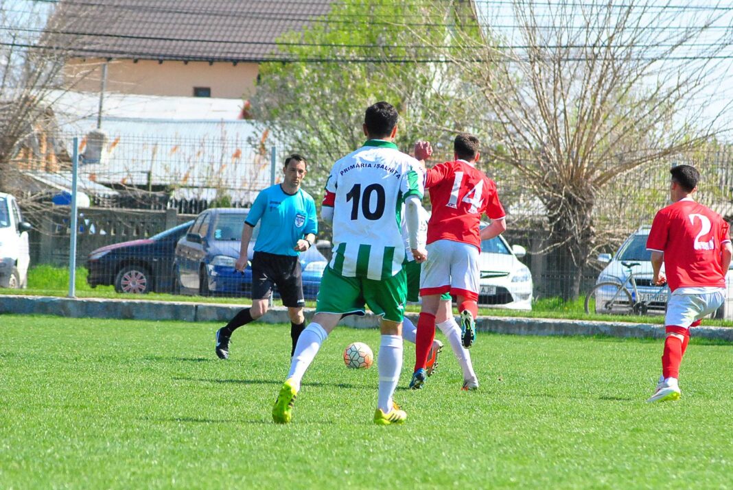 Liga 4: Ișalnița e primul loc după etapa a 10-a. Rezultatele și clasamentul