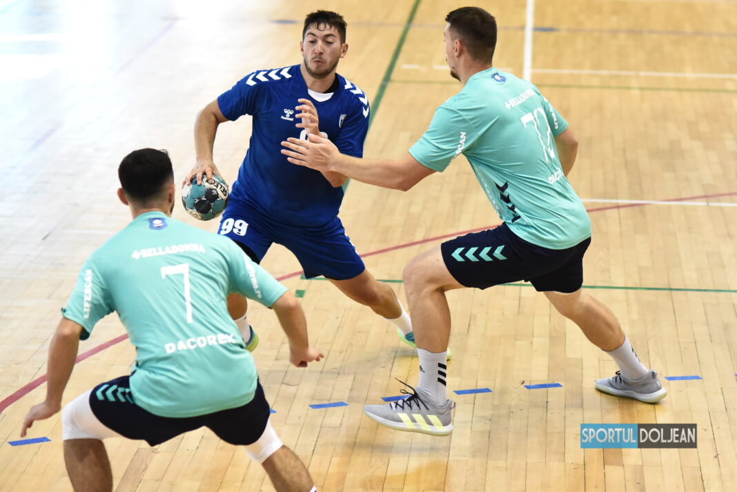 Handbal: Au irosit un avantaj de 4 goluri avut la pauză și au pierdut din nou cu Tg.Jiu