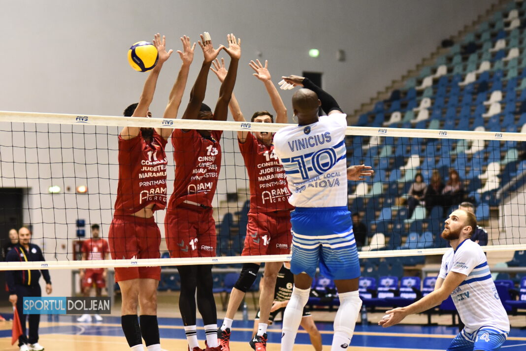Volei: Victorie în patru seturi. Baia Mare, un adversar mereu solicitant