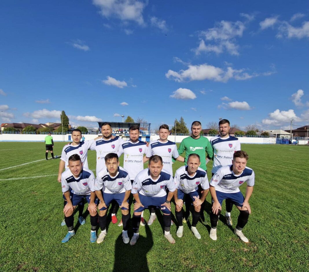Liga 4: Remiză albă în derby-ul rundei. Cerăt s-a apropiat la un punct de Ișalnița