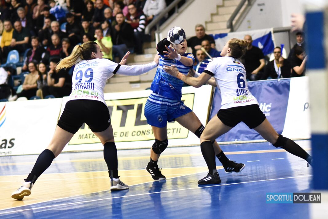 Liga Florilor | La un pas de o mare surpriză. SCM Craiova a cedat greu cu CSM București