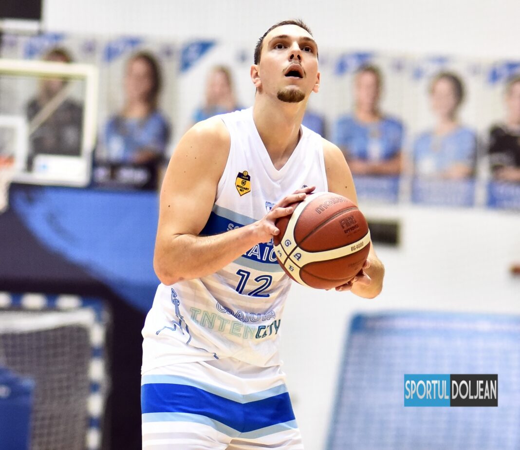 LNBM | George Blaj-Voinescu a vorbit despre meciul cu Oradea: „Reprezintă un avantaj pentru noi timpul suplimentar de pregătire”