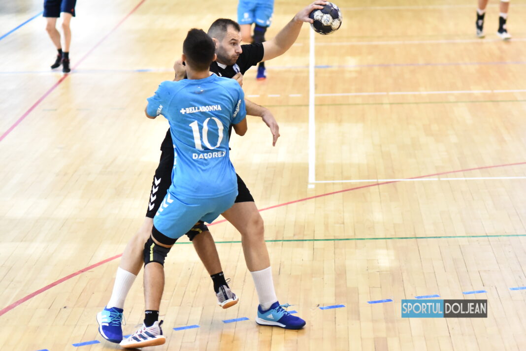 Handbal | Înfrângere pentru echipa de handbal a contra liderului CSM Odorhei