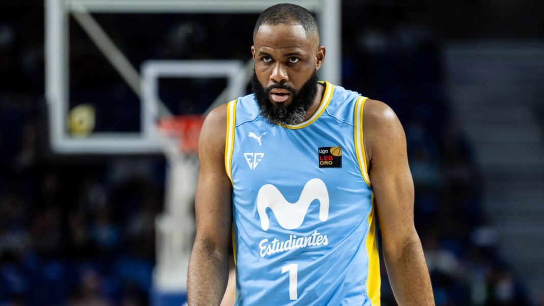 LNBM | Craiova a adus un „gigant” sub panou