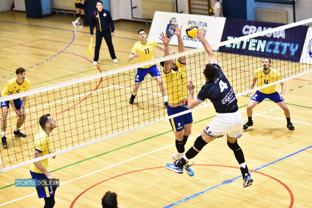 Volei | Victorie în patru seturi cu Timișoara!