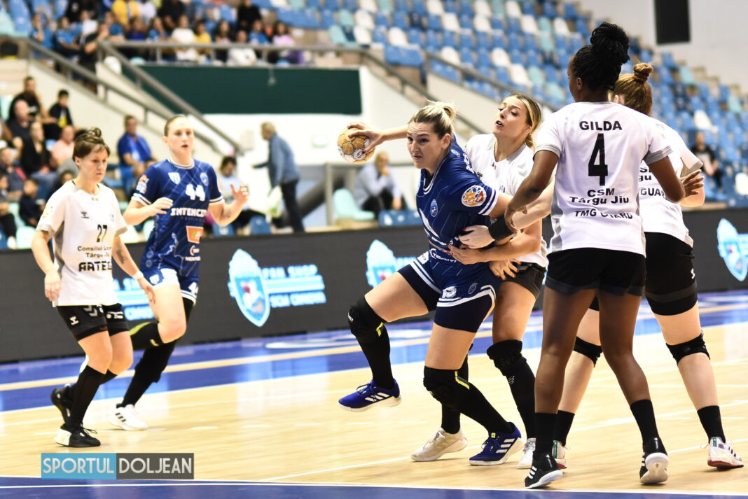 Liga Florilor | SCM Craiova a terminat la egalitate meciul de la Tg. Jiu