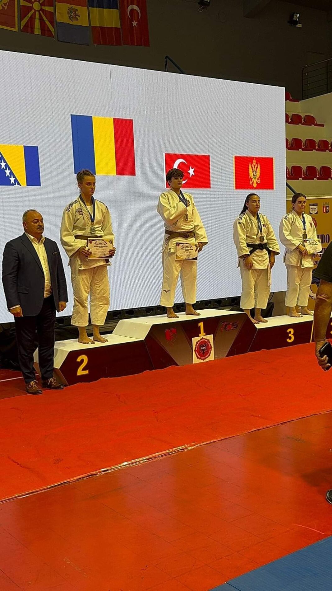Judo | Alexia Uşurelu, aur la Campionatul Balcanic de Judo pentru Juniori 1 – U21. Lorena Manda a luat argintul