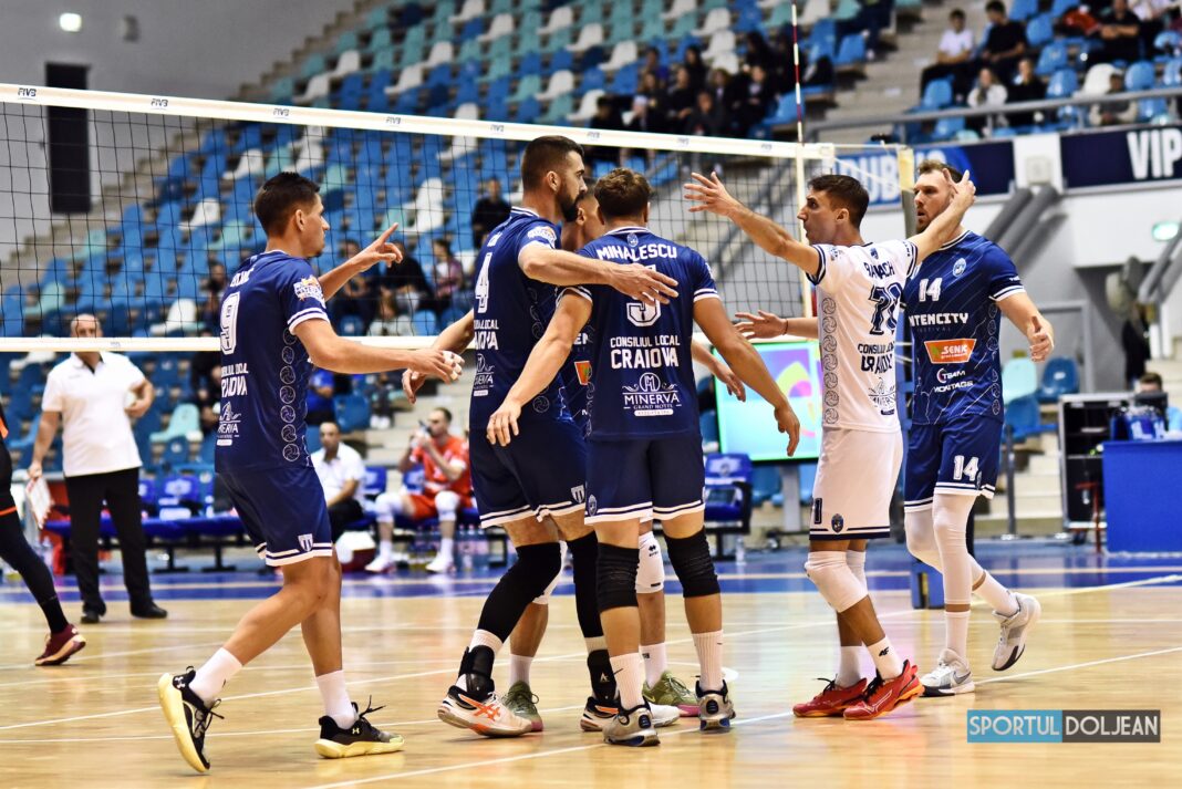 Volei | Victoria cu Dinamo n-a trecut neobservată! Craiova dă trei jucători în echipa etapei + Dănuț Pascu