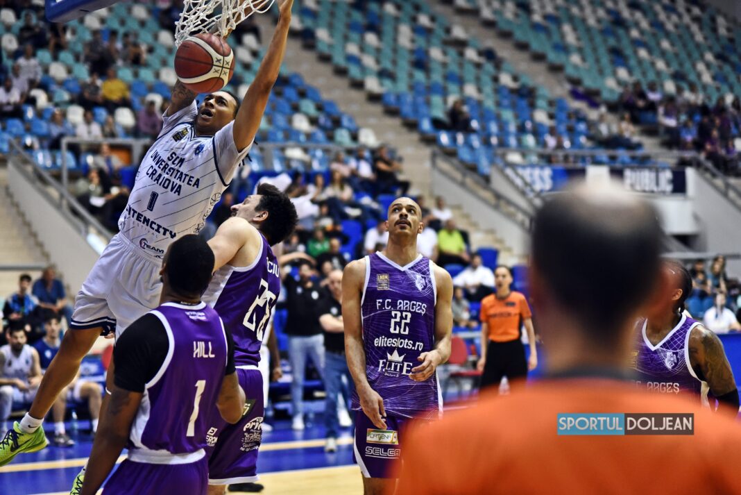 LNBM | SCM Universitatea Craiova pierde cu FC Argeș. Calificarea în play-off se decide în ultima etapă