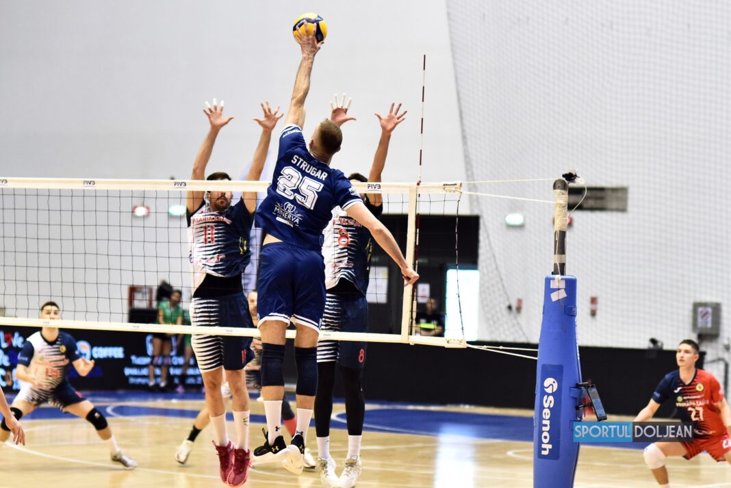 Volei | Thriller în primul meci al finalei mici. Craiova conduce Zalău cu 1-0