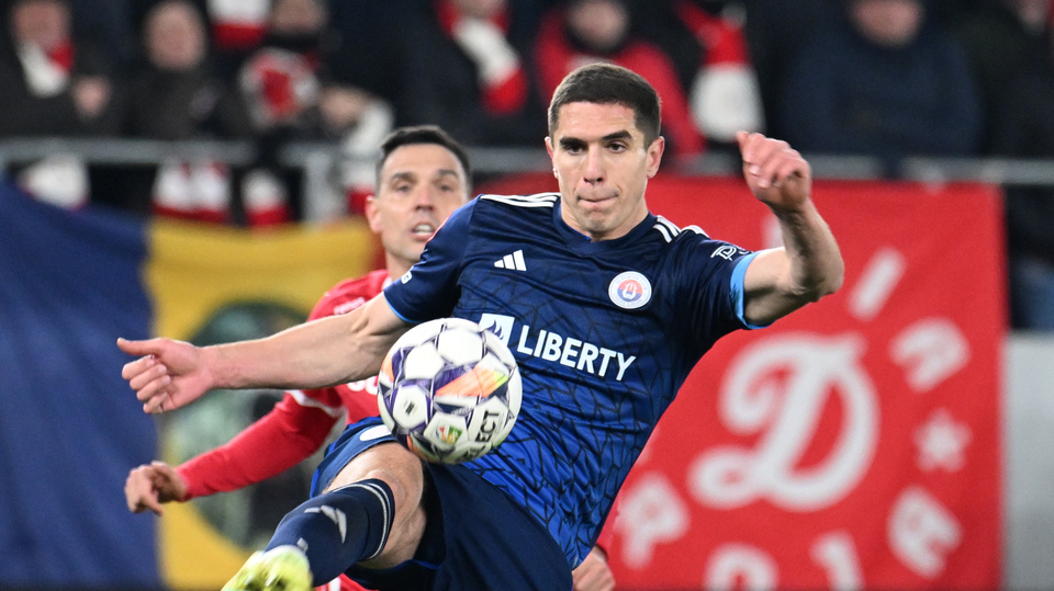 Nikola Stevanović, prezentat de Universitatea Craiova